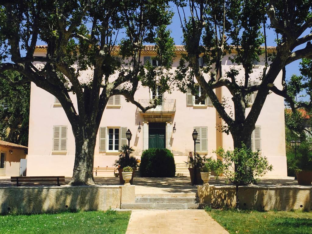 Le Chateau Des Anglades Йер Экстерьер фото