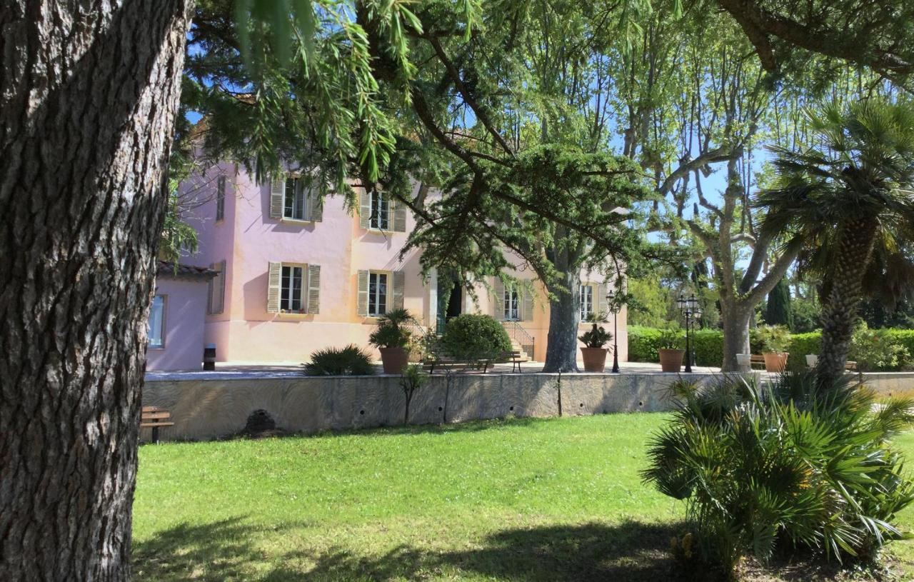 Le Chateau Des Anglades Йер Экстерьер фото